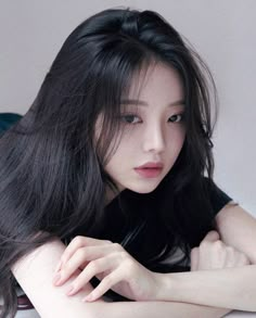 Medium Long Haircuts, Korean Face, Uzzlang Girl, Long Hair Cuts, Medium Length Hair Cuts, Cute Makeup, Long Black, Korean Beauty