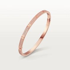 Elevate your style with our exquisite LOVE BRACELET, featuring a sparkling 3.65mm diamond-paved design. Perfect for any occasion, this luxurious bracelet exudes sophistication and elegance, making it the perfect accessory to complete any outfit. Add a touch of glamour to your look with this premium piece. ADDITIONAL INFORMATION Color: Pink Gold, Silver, Gold Stone: Diamonds Ref. B6047217 Material:- 925 Sterling Silver - 18k Gold Plated- 18k Real Gold ( contact us via instagram) Width: 3.65 mm Si Pave Bracelet, Customizable Jewelry, Bracelet Love, Detailed Jewelry, Love Bracelet, Bracelet Collection, Cartier Love Bracelet, Diamond Bracelets, Love Bracelets