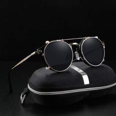 Buy Mens Watches, Sunglasses & Fashion Accessories Online at Technigadgets. We offer exceptional fashion items in the most competitive price. Shop now! Goggles Women, Men Steampunk, Goggle Sunglasses, Sunglasses Men Vintage, Retro Shades, Mens Glasses Fashion, Steampunk Goggles, Edgy Accessories, Steampunk Sunglasses