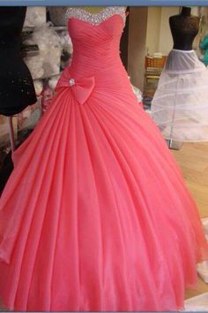 Engagement Saree, Pink Ball Gown, Gown Party Wear, Long Gown Design, Wedding Lehenga Designs, Sewing Wedding Dress, Women Dresses Classy