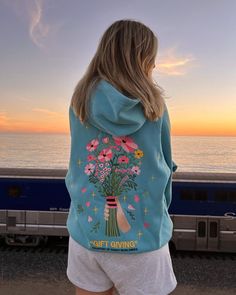 Dandy Worldwide: Your New Favorite Hoodie Dandy Worldwide, Plus Size Patterns, Streetwear Mode, Outfit Inspo Casual, Print Coat, Winter Hoodies, Style Streetwear, Hooded Sweater, Ladies Tops Fashion