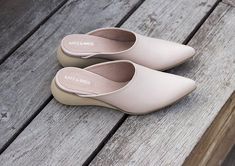 Comfortable Slip On Leather Mules, Nude Pink #sliponsmules #pointedtoeflats #elegantsandals #leathermules #womenshoes #pinknudemules #closedtoemules #ladieseveningshoes #mulessandals #nudepinkmules #comfortablemules #muleswithheels #pinkmulesshoes  #summer2020 #s/s2020  #fashion #apparel #designershoes #leathershoes #womensshoes Bird Shoes, Pink Mules, Mules Sandals, Black Flats Shoes, Elegant Sandals, Shoe Last, Most Comfortable Shoes, Slip On Mules, Evening Formal