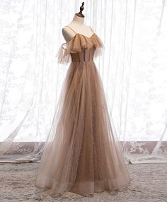 Champagne Tulle -paljett lång promenad klänning, champagne aftonklänning Prom Dress Champagne, Champagne Evening Dress, Ruffle Prom Dress, A Line Prom Dress, Prom Dress Long, Dress Display, Dress Champagne, Tulle Evening Dress, Long Evening Dress