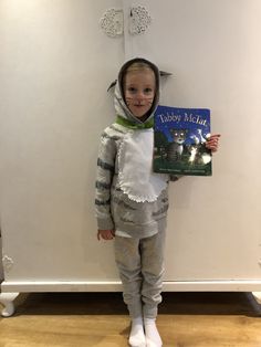 Diy World Book Day Costumes, Tabby Mctat Costume, Diy World Book Day Costumes For Teachers, Adult World Book Day Costumes, Orange Cat Costume, Women’s World Book Day Costume, World Book Day Word Dress Up, World Book Day Dress As A Word, Book Week Characters