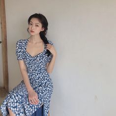 Experience the joy of summer with our Floral Bloom Split Midi Dress. This breezy and flowy dress features a beautiful floral pattern and a flattering split design, perfect for any warm weather occasion. Elevate your style and embrace the summer vibes with tthis midi dress. ☀️🌼 Size Chart: Size Bust (cm) Shoulder (cm) Sleeve (cm) Length (cm) Bust (in) Shoulder (in) Sleeve (in) Length (in) S 88 35 27 105 34.65 13.78 10.63 41.34 M 92 36 28 106 36.22 14.17 11.02 41.73 L 96 37 29 107 37.80 14.57 11.42 42.13 XL 100 38 30 108 39.37 14.96 11.81 42.52 XXL 106 39 31 109 41.73 15.35 12.20 42.91 XXXL 112 40 32 110 44.09 15.75 12.60 43.31 4XL 120 41 33 111 47.24 16.14 12.99 43.70 Description: Fabric Name : Cotton Main Fabric Composition: Cotton The Content of the Main Fabric Ingredient: 100% Main Fabr V-neck Midi Dress With Ditsy Floral Print For Summer, Summer Floral Midi Dress For Brunch, Blue Maxi Dress With Ditsy Floral Print For Summer, Summer Floral Print Mid-length Midi Dress, Floral Print Summer Maxi Dress, Mid-length Floral Maxi Dress For Summer, Fitted Floral Mid-length Summer Dress, Floral Print Mid-length Midi Dress For Summer, Fitted Mid-length Floral Summer Dress