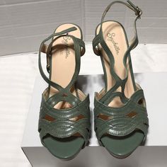 A Summer Staple. The Wedge Measures 4.5” Elegant Green Wedge Sandals For Summer, Elegant Green Open Toe Wedge Sandals, Elegant Green Wedge Sandals, Seychelles Shoes, Summer Staples, Dress Sandals, Seychelles, Womens Shoes Wedges, Leather Upper