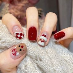 24Pcs/Set Christmas Collection Wearing False Nails Art Elk Santa Claus Snowman Press on Nail Tips Nagel Tips, Cute Christmas Nails, Nail Type, Nail Idea, Christmas Nails Acrylic, Stick On Nails, Xmas Nails, Girls Nails, Christmas Nail Designs