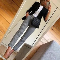 Black Blazer Outfits, Winter Business Outfits, Black Blazer Outfit, Business Professional Outfits, Professional Work Outfit, Casual Chic Outfits, Casual Chic Outfit