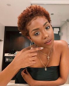 Short Honey Blonde Hair On Black Women, Blonde Twa, Low Haircuts, Big Chop Hairstyles, Blk Women, Short Shaved Hairstyles