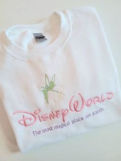 Disneyland Christmas Outfit, Disneyland Sweatshirt, Disney Trip Outfits, Disney Outfits Women, Embroidery Clothing, Disneyland Christmas, Disney World Outfits, Magical Kingdom