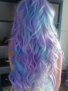 Light purple & blue dip dyed hair Popular Celebrities, Ideal Type, Short Hairstyle