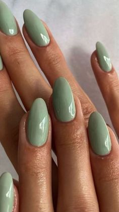 Short Almond Nail Ideas Summer, Green Nail Color Ideas, Nail Colors That Make You Look Tan, Perfect Grades, Dip Nails, Green Nail, Neutral Nails, Minimalist Nails, Classy Nails