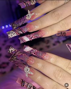 Bio For Instagram, Retro Nails, Acrylic Toe Nails, Weak Nails, Edgy Nails, Girly Acrylic Nails, Cute Acrylic Nail Designs