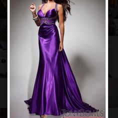 Gorgeous Formal Long Purple Dress! Never Worn! Royal Purple Prom Dress, Purple Dress Outfits, Purple Prom Dresses, Purple Silk Dress, Easter Dresses For Toddlers, Purple Prom, Purple Prom Dress, Silk Dress Long, Sleeveless Gown