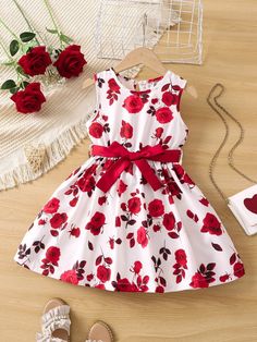 Free Returns ✓ Free Shipping✓. SHEIN Young Girl Floral Print Keyhole Back Belted Dress- Young Girls Dresses at SHEIN. Sleeveless Dress Casual, Daughter Outfits, Childrens Clothes Girls, Grand Daughter, Baby Frock, Girls Casual Dresses, Elegant Girl, Recipes Crockpot, Girl Princess Dress