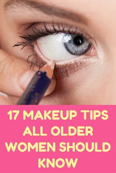 17 Makeup Tips All Older Women Should Know. Makeup Tips For Older Women, Makeup For Older Women, 50 Makeup, Smink Inspiration, Makeup Tricks, Eye Make, Health And Beauty Tips, Model Hair, Hair Skin