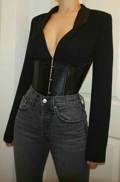 Corset Blazer, Corset Outfits, Corset Outfit, Corset Fashion, Satin Blazer, Elegante Casual, Black Corset