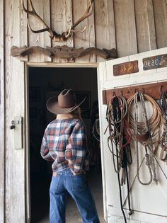 Western Aesthetic Outfits, Mountain Cowgirl, Ranching Life, Ranch Outfits, Western Life, A Love Letter