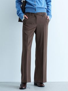 This is a modern and refined wide pants by kuho plus that is made out of high quality and sturdy material. With distinctive mood of the design and comfortable wear, you can style it for your modern daily outfit.- Set up with matching jacket- Unique unbalanced waistline- Relaxed straight silhouette 2025 Fashion, Pants Brown, Wide Pants, Outfit Set, Daily Outfits, Clothes For Women, High Quality, Pants, How To Wear