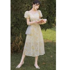 Romantic Vintage-Princess Embroidered Summer Dress with short puff sleeves, lace trim, split at front size S Bust 86cm Length 110cm Waist 66cm size M Bust 90cm Length 112cm Waist 70CM size L Bust 94cm Length 114cm Waist 74CM size XL Bust 98cm Length 116cm Waist 78CM Material: COTTON, Polyester, Chiffon Pastel Kawaii Aesthetic, Embroidered Summer Dress, Mori Girl Fashion, Cottagecore Fashion, Soft Girl Aesthetic, Vintage Princess, Custom Made Clothing, Mori Girl, Fairy Dress