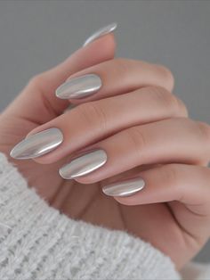 A chrome long curve nail design Rhode Gray Chrome Nails, Silver Chrome Oval Nails, Prom Nails Silver Glittery, Base Nails Design, Silver Disco Nails, Gray Nails With Chrome, Chrome Nails Gray, Chrome Gray Nails, Shiny Silver Nails