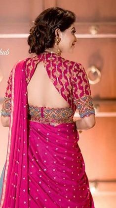 Blauz Pattern New, Bandini Blouse Designs Latest, Bandini Blouses Designs, Bandini Saree Blouse Designs Latest, Blouse For Pink Saree, Bandini Saree Blouse Designs, Pink Saree Blouse Designs, Trendy Blouse Designs For Lehenga, Saree Blouse Back