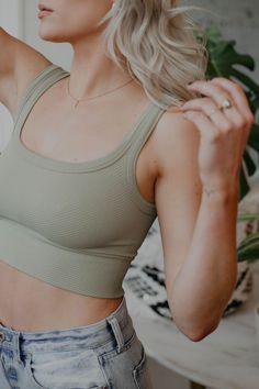 *BEST SELLER* - if color is sold out, sign up for restock notification! Chevron ribbed knit crop top/bralette featuring a scoop neckline! Size: One SizeFabric: 92% Nylon / 8% SpandexMade in USA Basic Crop Top, High Neck Crop Top, Bralette Crop Top, Zara Basic, Senior Picture Outfits, Summer Scarves, Kinds Of Clothes, Knit Crop, Knit Crop Top