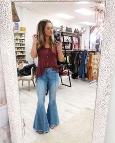 Western Spring Outfits, Looks Hippie, Jeans Western, Flair Jeans