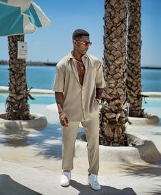 Outfits For Brown Skin, Miami Outfits Men, Miami Mens Fashion, Mens Vacation Outfits, Old Money Outfits, Miami Outfits