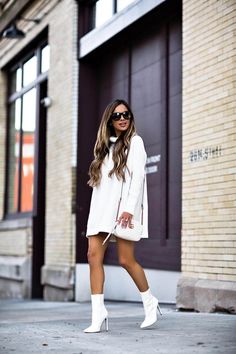 Fall Boot Trend, How To Look Expensive, Prom Dress Stores, Trending Boots