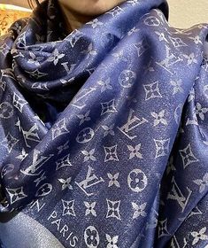 Great Shopping 100% Authentic Louis Vuitton NIGHT BLUE SHINE Shawl, Ref M73658, Women's Accessories Night Blue, Authentic Louis Vuitton, Scarf Wrap, Women's Accessories, Scarf Accessory, Skiing, Shawl, The 100, Louis Vuitton