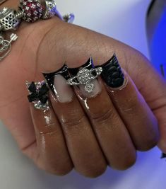 claws💝 Nail Inspo Duck Nails, Baddie Duck Nails, Short Duck Nails Design, Nails Black Square, Duck Nails Black, Black Junk Nails, Duck Nails Design, Med Nails, Duck Nail Designs