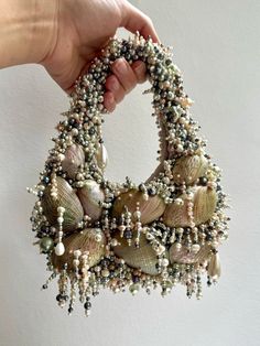 Mermaid Bag, Shell Purse, Sac Diy, Women's Bags By Usage, Beads Craft Jewelry, Shell Bag, Mermaid Shell, Women's Bags By Shape, Women's Bags By Style