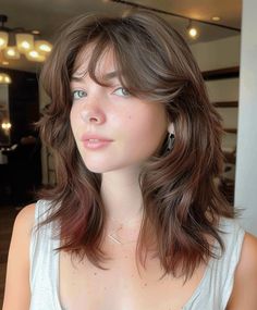 Haircut Inspo Wolfcut, Wolf Haircut Short Thick Hair, Long Shag Haircut Fine Hair Round Faces, Hairstyle For Medium Wavy Hair, Wolfcut And Bangs, Hair With Lots Of Layers Medium, Haircuts Thick Straight Hair, Wolf Cut Inspo Medium, Half Up Half Down Wolf Cut