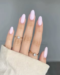 Neutral Nails Purple, Pastel Nail Color Ideas, Light Pink Purple Nails, Pale Lavender Nails, Plain Pastel Nails, Lilac Almond Acrylic Nails, Nails For Light Skin Color, Milky Lilac Nails, Pink Rounded Nails