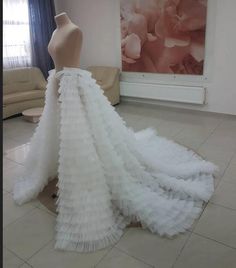 Detachable Wedding train Overskirt Wedding Dress, Wedding Dress Ruffle, Maxi Tulle Skirt, Wedding Train, Bridal Train, Long Skirt Winter, Tulle Overskirt, White Tulle Skirt, White Pleated Skirt