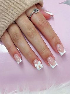 Nails With Flowers French Tip, Spicy Nails, Initial Nails, Nail Armor, Girly Acrylic, Short Fake Nails, Aesthetic Pretty, Nails Aesthetic, Birthday Inspo