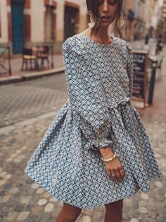 Simple Girl Outfits, Couture Mode, Fashionista Clothes, Blair Waldorf, Couture Tops, Fashion Hacks Clothes, Modest Fashion Outfits, Mode Inspo, Fashion Design Clothes