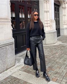 13 Cool, Anti-Trend Pieces to Add to Your Wardrobe This Autumn | Who What Wear UK Leather Trousers Outfit, Wide Leg Pants Outfit, Winter Pants Outfit, Silk Fashion, Loafers Outfit, Mode Tips, Classic Outfit