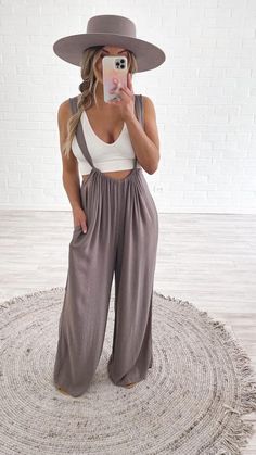 Women's Trendy Spring Outfits in 2022 | Nashville style outfits, Fashion, Boho outfits Nashville Style Outfits, Country Concert Outfits, How To Have Style, Look Boho Chic, Fest Outfits, Estilo Hippie, Boho Style Outfits, Style Outfits, Spring Summer Outfits