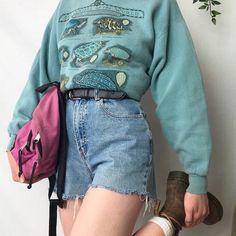 Skater Outfits, Look Grunge, Look Retro, 90s Fashion Outfits, Grunge Look, Hipster Outfits, Grunge Vintage, Sweatshirt Outfit, Indie Outfits