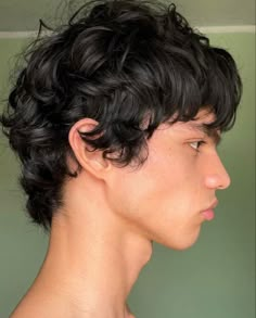 جوني ديب, Mod Hair, Men Haircut Curly Hair, Shaggy Short Hair, Shaggy Haircuts, Wavy Hair Men, Haircuts For Curly Hair, Shag Haircut