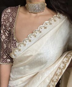 Trending Saree, Sari Blouse Designs, Indian Saree Blouse, Indian Saree Blouses Designs, Blouse Designs Indian, Blouse Designs Silk, Elegant Blouse Designs, Traditional Indian Outfits