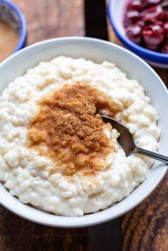 a bowl of oatmeal with cinnamon on top