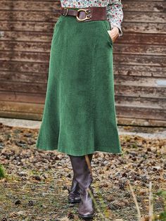 Casual Full Skirt Bottoms For Winter, Cotton Skirted Bottoms For Fall, Fall Cotton Skirted Bottoms, Fall Skirted Cotton Bottoms, Skirted Cotton Bottoms For Fall, Green Solid Color Bottoms For Winter, Green Solid Color Winter Bottoms, Winter Cotton Skirt With Pockets, Full-length Relaxed Skirt With Pockets