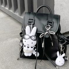 Miffy Aesthetic Outfit, What In My Bag, Pretty Bags, Essential Bag, Cute Bags, Bags Designer Fashion, Fashion Help