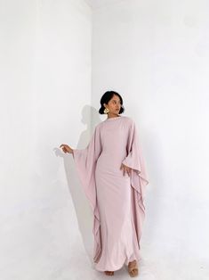 Dusty Pink Plissé Kaftan Dress Luxury Kaftan Dress, Bridal Kaftan, Pink Kaftan, Evening Wear Dresses, Dresses Wedding Guest, Hijab Bride, Mystery Party, Long Kaftan, Summer Wedding Guests