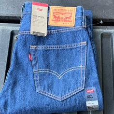 Brand New In Excellent Condition Mens Bootcut Jeans, Levi Strauss Jeans, Straight Cut Jeans, Denim Jeans Men, Relaxed Jeans, Athletic Men, Dark Blue Jeans, Jeans Men, Grey Jeans