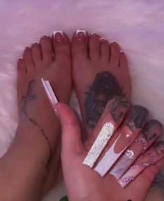 Nails Red, Long Acrylic, Henna Tattoos, Nail Files, Bling Acrylic Nails, Square Acrylic Nails