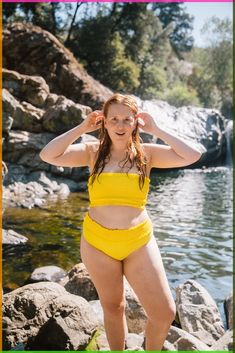 The cutest summer weekend getaway outfits for curvy and plus size women! I love this maxi dress and red bikini for summer swimming adventures. It's $20 and... Summer Weekend Getaway Outfits, Hiking Ootd, Outfits For Curvy Women, Day Trip Outfit, Weekend Getaway Outfits, Summer Weekend Getaway, Sporty Sandals, Getaway Outfit, Summer Swimming